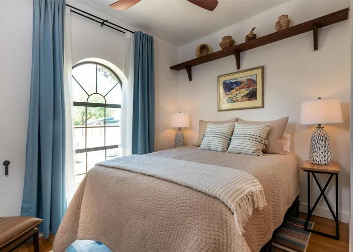 Hotel Sam Hughes